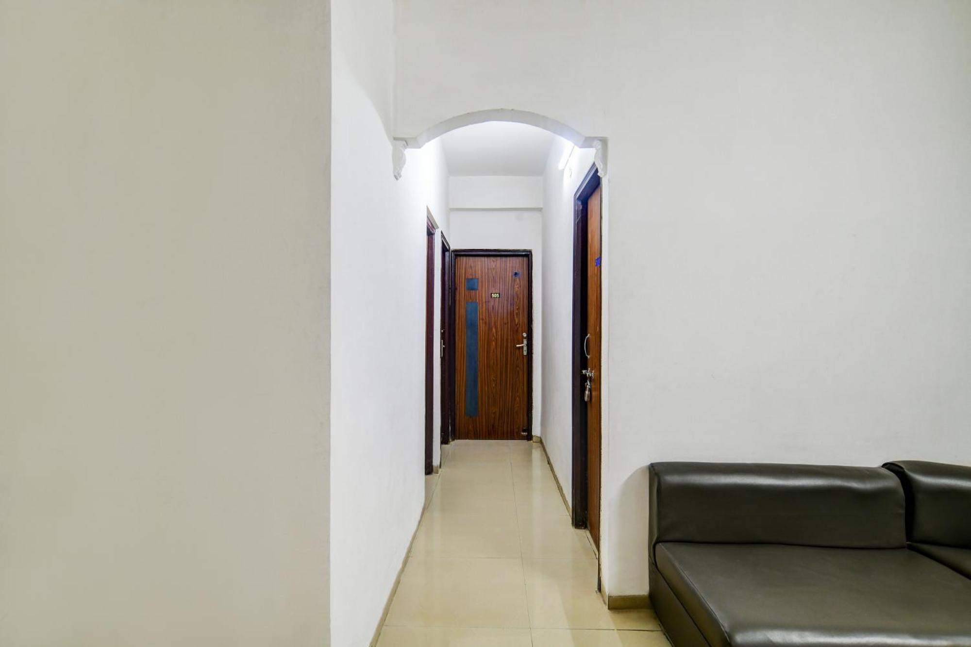 Super Hotel O Indraprasth Індаур Екстер'єр фото